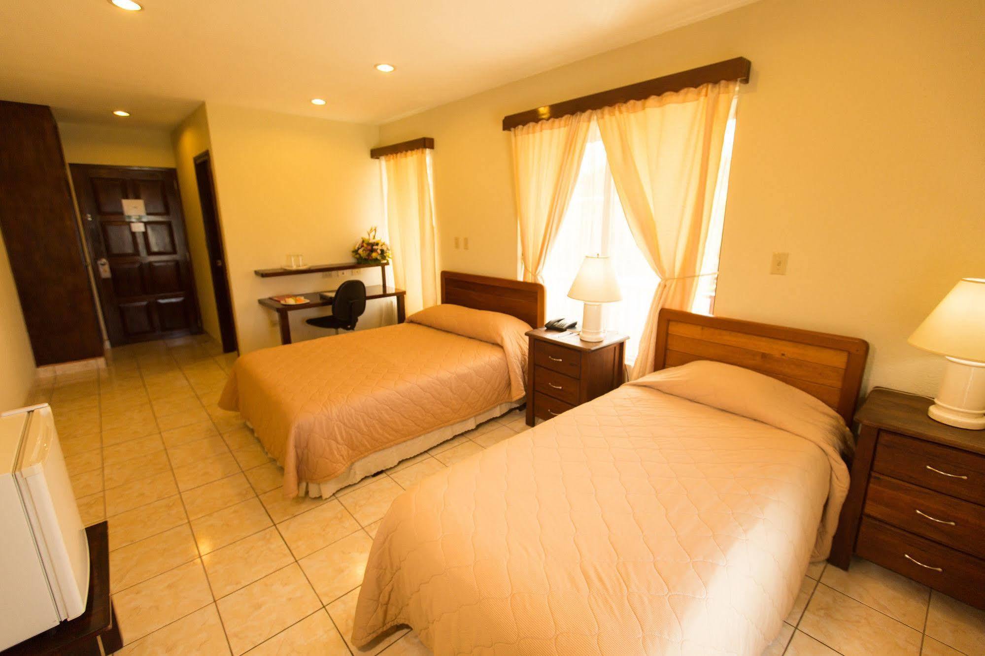 Hotel Mansion Teodolinda Managua Exterior foto